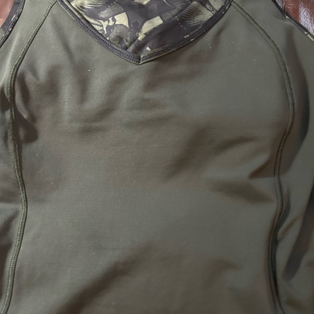 Lululemon green top and new condition